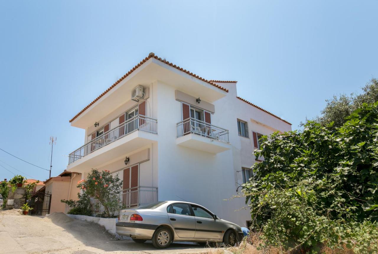 "Thea" Apartment 1 Skála Marión Exterior foto